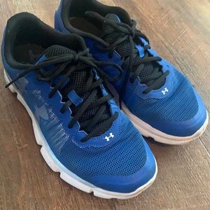 Men’s under armor shoes size 9